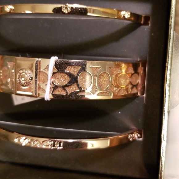 New Coach Boxed Rose Gold Bangle Bracelet Set of 3 - Picture 2 of 3